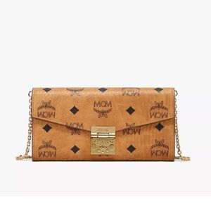 MCM tracy crossbody wallet visetos